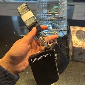 Lulu dual wristlet black and gold